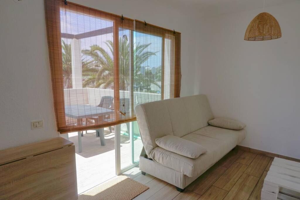 Апартаменты Apartamento Recien Reformado En Centro A Tres Minutos De La Playa Коральео Экстерьер фото